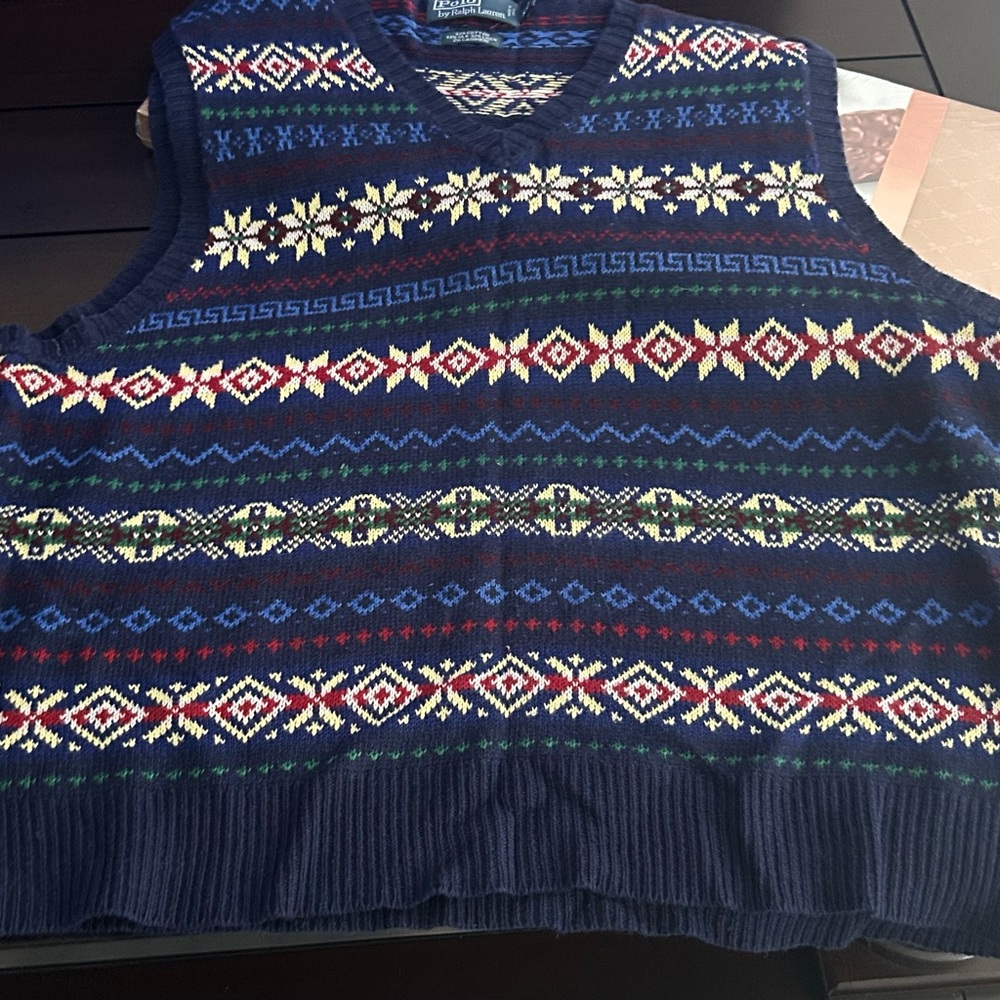 Ralph Lauren polo vest. Material are cotton, silk, linen and cashmere.